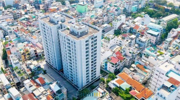 Bán gấp: Nhà đất giá chỉ 3.25 tỷ, cách đường lớn 20m tại quận 10!