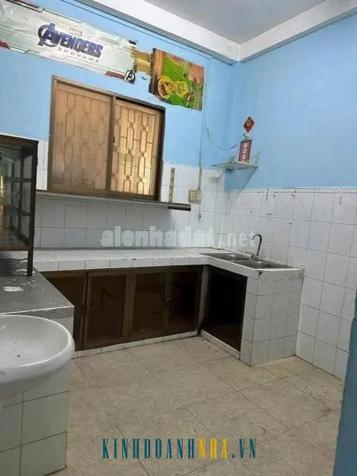Bán nhà tại đường Nguyễn Trãi, phường 2, quận 5.