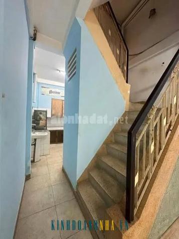 Bán nhà tại đường Nguyễn Trãi, phường 2, quận 5.