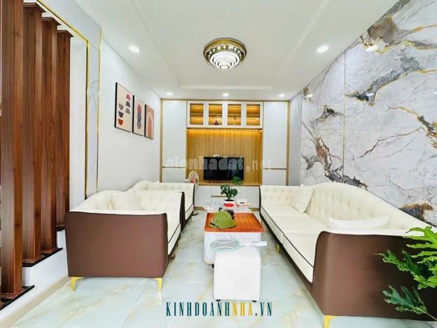 Bán nhà mặt đường số 14 - 1 trệt, 3 lầu, giá 4.35 tỷ