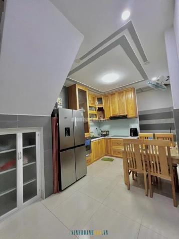 Chủ cần bán gấp nhà 3 tầng tại Hiệp Bình Chánh, Thủ Đức. Pháp lý đầy đủ, công chứng ngay trong ngày.
