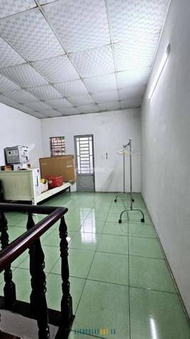 Chủ cần bán gấp nhà 2 tầng tại Linh Xuân, Thủ Đức. Vị trí ngay chợ, pháp lý đầy đủ, công chứng nhanh chóng trong ngày.