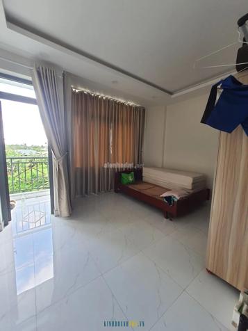 Chủ cần bán gấp nhà 5 tầng tại Phú Hữu, Thủ Đức. Pháp lý đầy đủ, có thể công chứng ngay trong ngày.