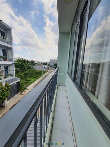 Chủ cần bán gấp nhà 5 tầng tại Phú Hữu, Thủ Đức. Pháp lý đầy đủ, có thể công chứng ngay trong ngày.