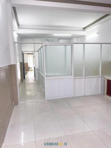 Chủ cần bán gấp nhà 3 tầng mặt tiền đường kinh doanh tại Linh Xuân, Thủ Đức. Pháp lý đầy đủ, rõ ràng.