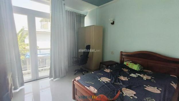 Bán nhà 3 tầng tại Phú Hữu, Thủ Đức. Nhà mới, đầy đủ pháp lý, có thể công chứng ngay trong ngày.