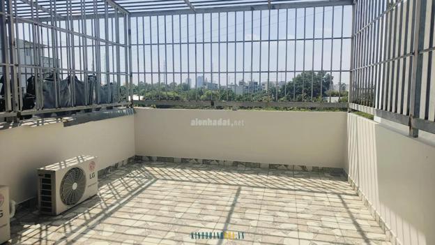 Bán nhà 3 tầng tại Phú Hữu, Thủ Đức. Nhà mới, đầy đủ pháp lý, có thể công chứng ngay trong ngày.