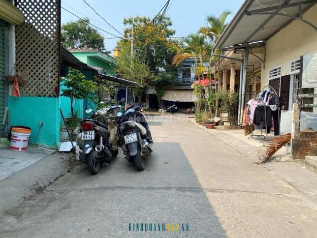 Bán đất kèm nhà cấp 4 tại khu quy hoạch Kim Long, quận Phú Xuân, TP Huế. Diện tích 100m2, mặt tiền rộng 9.5m.