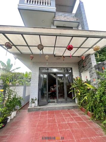 Bán nhà đẹp 3 tầng trên đường Lý Nam Đế, phường An Hòa, TP Huế, diện tích 100m2.