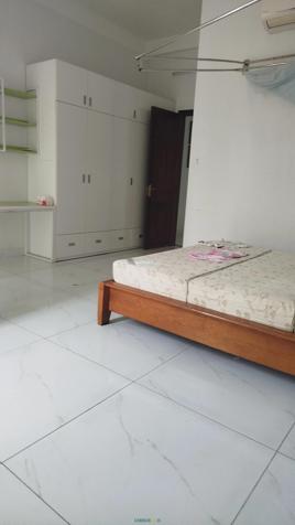 Bán nhà 3 tầng mặt tiền đường 7.5m Nguyễn Thị Thập, gần chợ Phú Lộc.