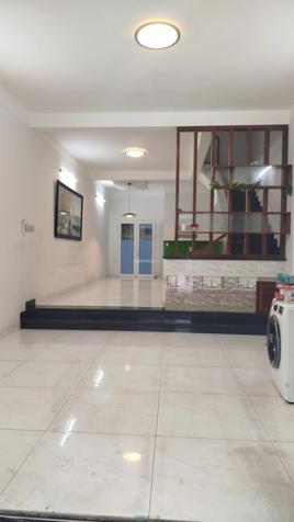 Bán nhà 3 tầng mặt tiền đường 7.5m Nguyễn Thị Thập, gần chợ Phú Lộc.