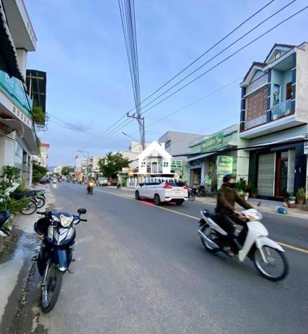 Nhà Mặt Tiền Đường Trường Chinh, Văn Sơn - Khu Dân Cư Sầm Uất, Hiện Đang Cho Thuê Kinh Doanh Tốt.