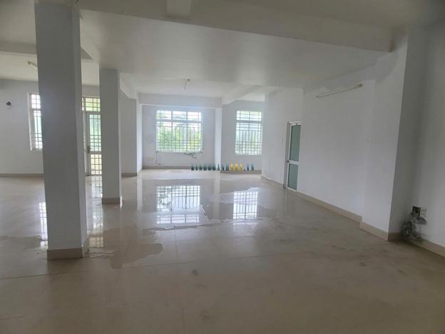Bán căn nhà phố 1 trệt 3 lầu, góc 2 mặt tiền tại Khu Nam Long, Cần Thơ.
