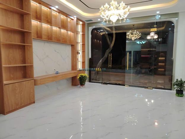 Bán căn nhà mới tọa lạc tại mặt đường nhựa rộng 16m, vỉa hè 3m, thuộc khu K1 (Khu A) Phan Rang - Ninh Thuận. Đây là một vị trí
