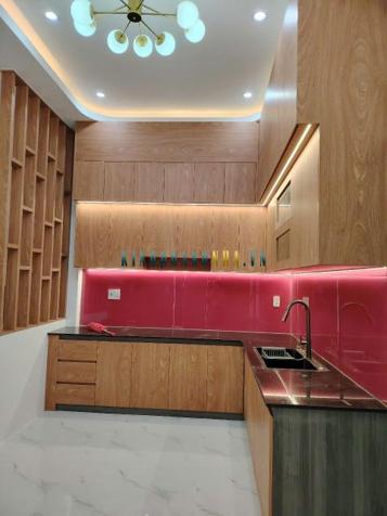 Bán căn nhà mới tọa lạc tại mặt đường nhựa rộng 16m, vỉa hè 3m, thuộc khu K1 (Khu A) Phan Rang - Ninh Thuận. Đây là một vị trí