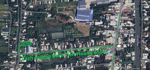 Bán đất gần đường Đinh Tiên Hoàng, khu vực Tân Hưng, Tân Hạnh, Vĩnh Long. Diện tích rộng rãi, vị trí thuận lợi, thích hợp cho việc xây dựng hoặc đầu tư.