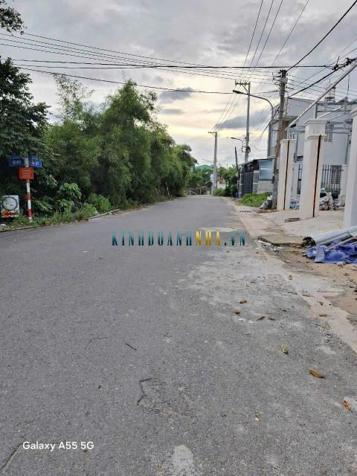 Bán lô đất 5 x 22 tại Phường Định Hòa, thích hợp xây nhà đẹp. Liên hệ: 0986694438.