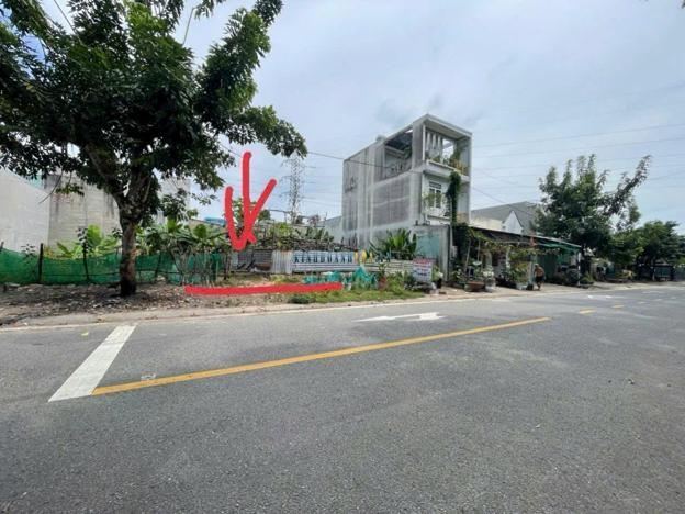 Bán gấp lô đất tại Phú Tân, Thủ Dầu Một. Đường nhựa 8m, nằm đối diện công viên, chỉ 2.05 tỷ.