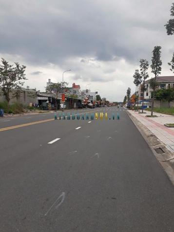 Bán đất mặt tiền đường D4, đối diện Suncasa, rất thích hợp cho kinh doanh buôn bán. Liên hệ ngay 0986694438 để biết thêm chi tiết!