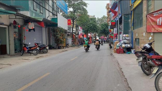 Bán đất tại đường Đại Mỗ (NTL) với diện tích 42m², mặt tiền 3.7m, giá 5.3 tỷ.