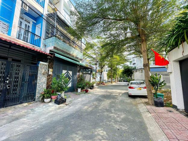 Bán đất mặt tiền đường Lê Văn Lương, diện tích 160m², giá 6.05 tỷ tại xã Phước Kiển, huyện Nhà Bè.