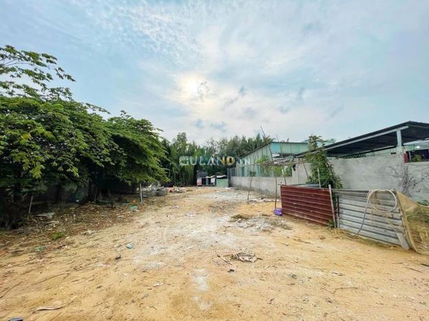 Đất 300m2 thổ cư, Nguyễn Văn Tạo, gần hẻm xe hơi, giá 3.3 tỷ.