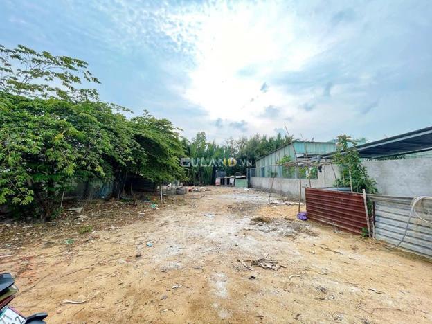 Đất 300m2 thổ cư, Nguyễn Văn Tạo, gần hẻm xe hơi, giá 3.3 tỷ.