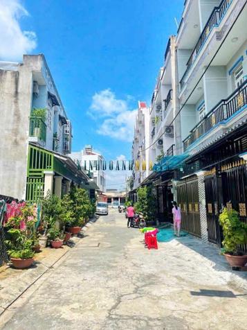 Bán đất 130m2 tại đường Nguyễn Bình, Phú Xuân, giá 4 tỷ.