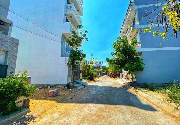 Ông Anh Vợ Bán Đất 83m2 Tại Nguyễn Bình, Gần ĐH Mở, Sổ Riêng, Giá 3.1 Tỷ