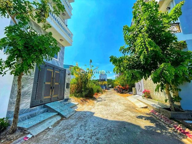 Ông Anh Vợ Bán Đất 83m2 Tại Nguyễn Bình, Gần ĐH Mở, Sổ Riêng, Giá 3.1 Tỷ