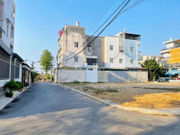 Bán đất 84m2, giá 4 tỷ, đường Lê Văn Lương, gần cầu Long Kiển.