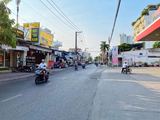 Bán đất 84m2, giá 4 tỷ, đường Lê Văn Lương, gần cầu Long Kiển.