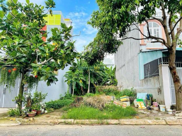 Bán đất hẻm 274 Nguyễn Văn Tạo, diện tích 218m2, mặt tiền rộng 9.5m, đường rộng 6m, xây dựng tự do, giá chỉ 8.2 tỷ.